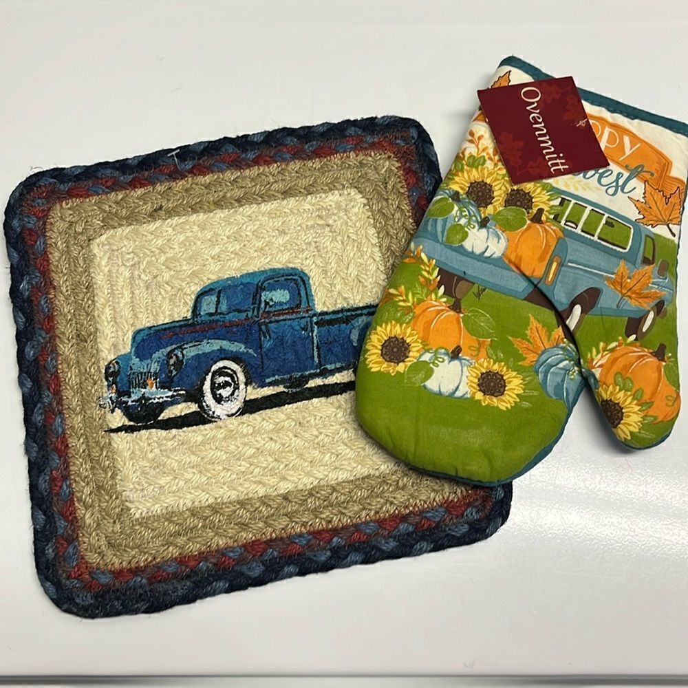 Set of Oven Right Handed Cotton Fall Mitt and Hot Plate Square Jute Trivot New